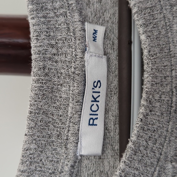 Ricki's short sleeve top - Picture 2 of 3